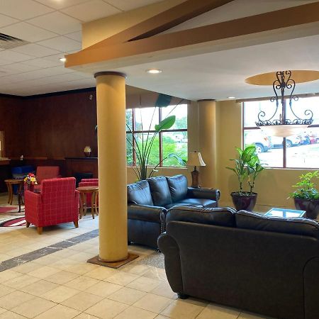 Quality Inn Airport Cheektowaga Buitenkant foto