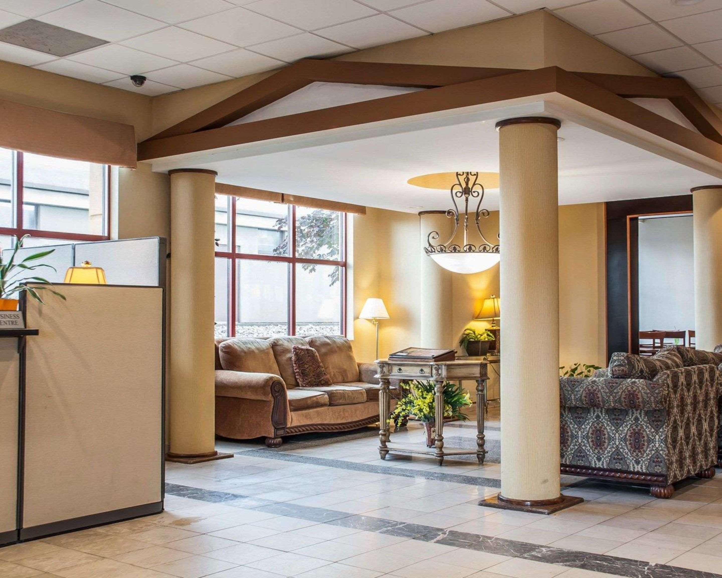 Quality Inn Airport Cheektowaga Buitenkant foto
