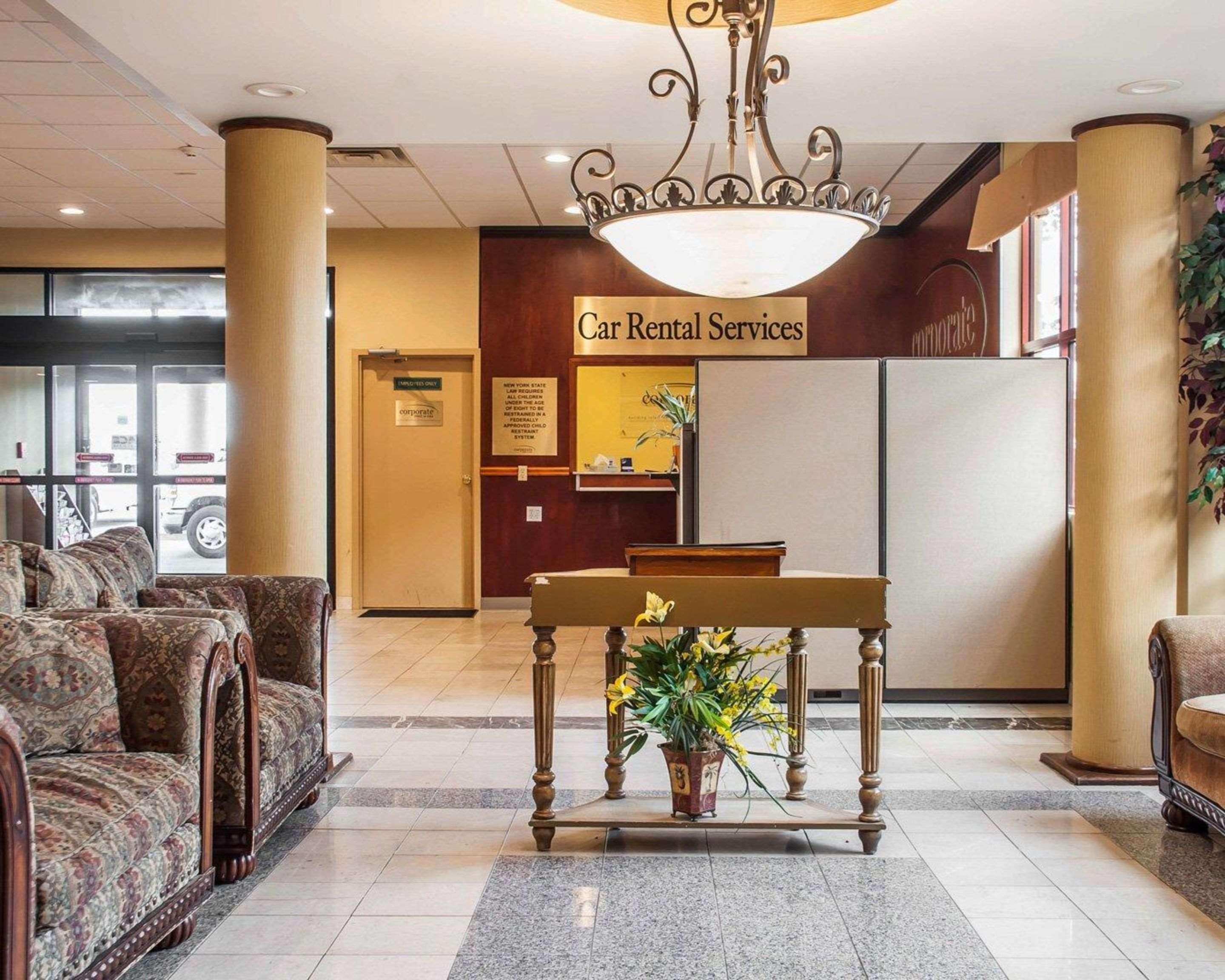 Quality Inn Airport Cheektowaga Buitenkant foto