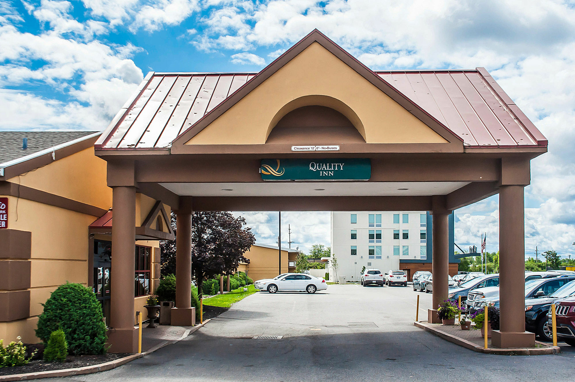 Quality Inn Airport Cheektowaga Buitenkant foto