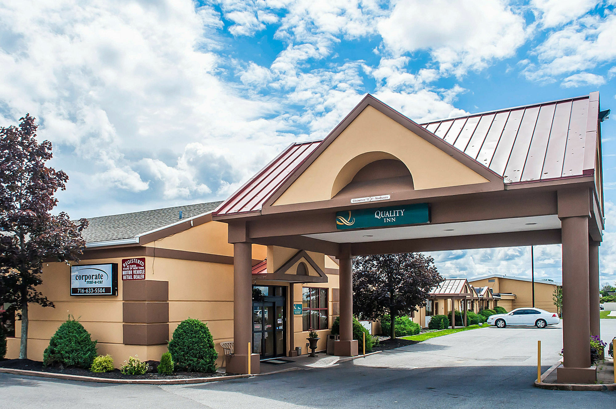 Quality Inn Airport Cheektowaga Buitenkant foto