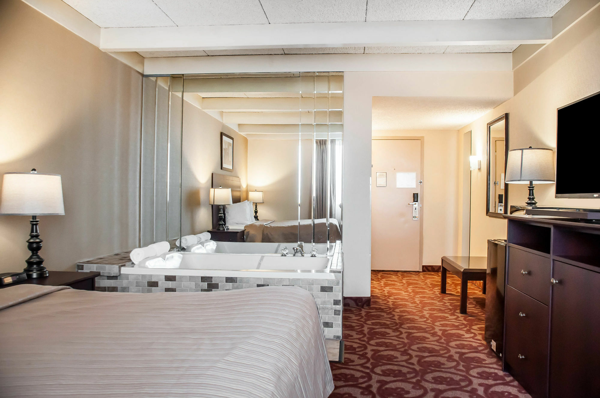 Quality Inn Airport Cheektowaga Buitenkant foto